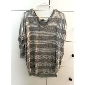 Market & Spruce Grey Striped V Neck Top